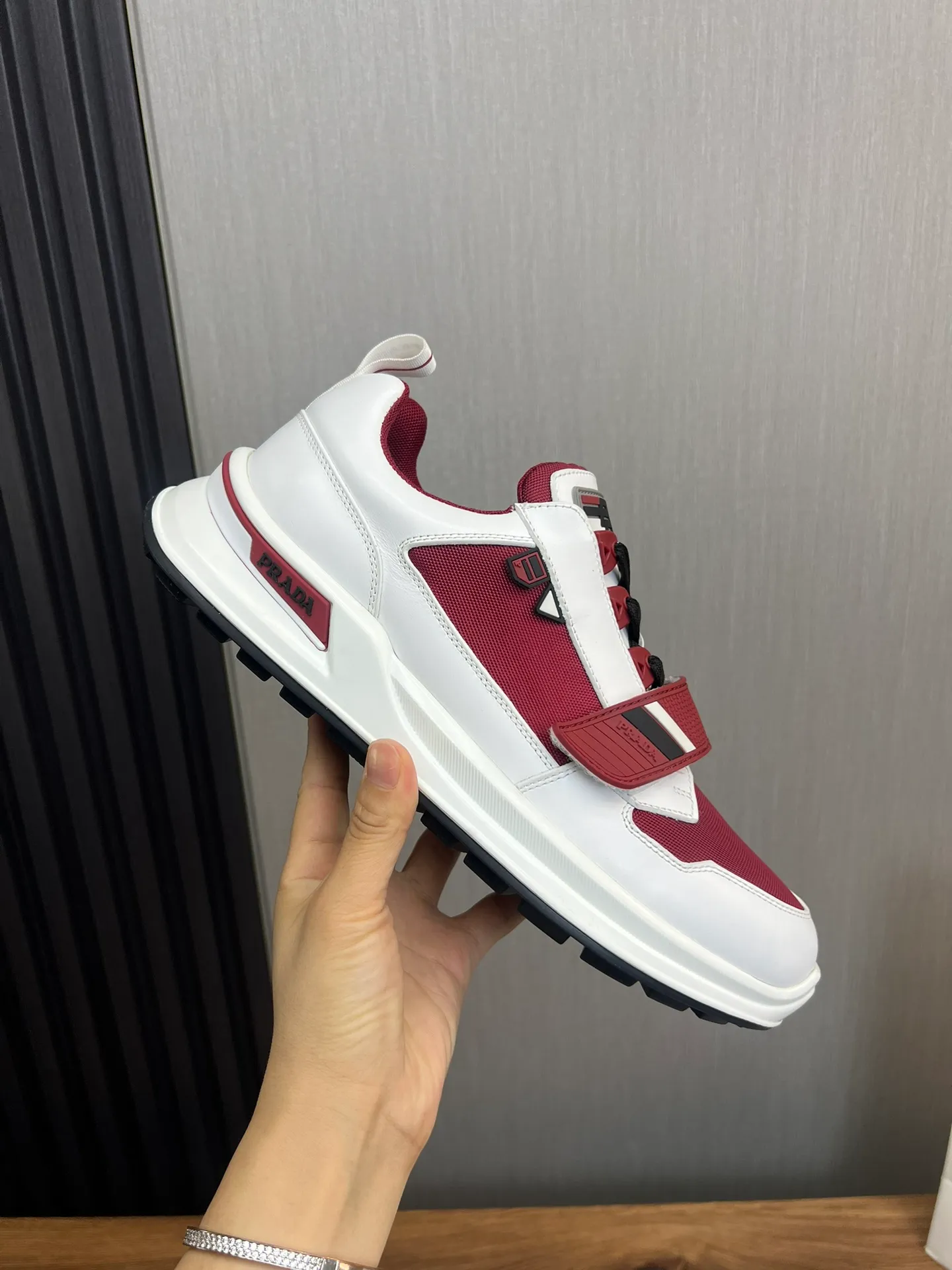 Men's shoes 💰620💰 [PRADA] Men's shoes are popular in the counter, official website is synchronized, high-quality shipments ✔️Original cowhide stitching mesh + cowhide lining, 1🆚1 replica, original original bottom, 38-45 (45 customized, non-refundable)